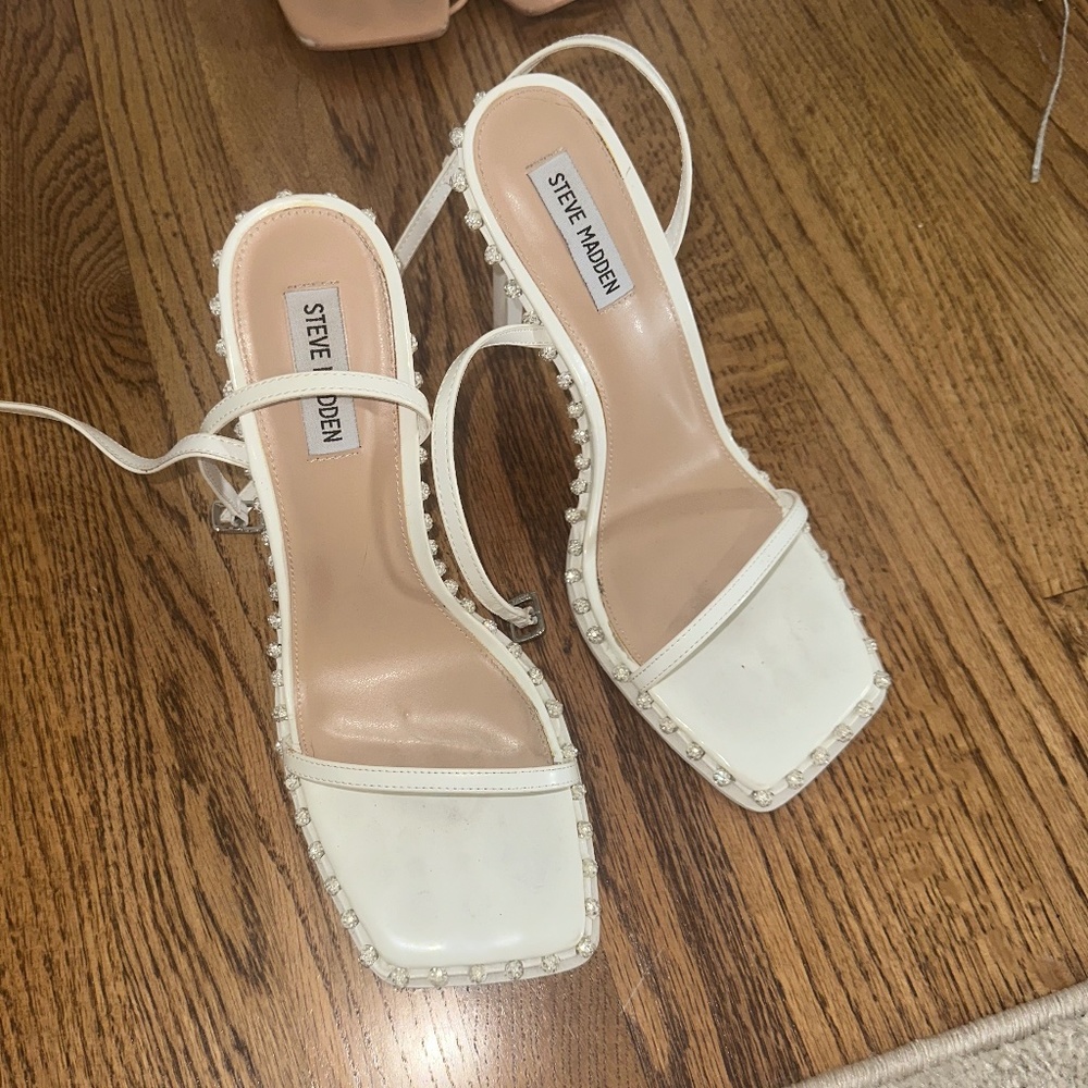 Steve Madden Zelle White Strappy Heels w/Rhinestone Crystal Detail Size 10